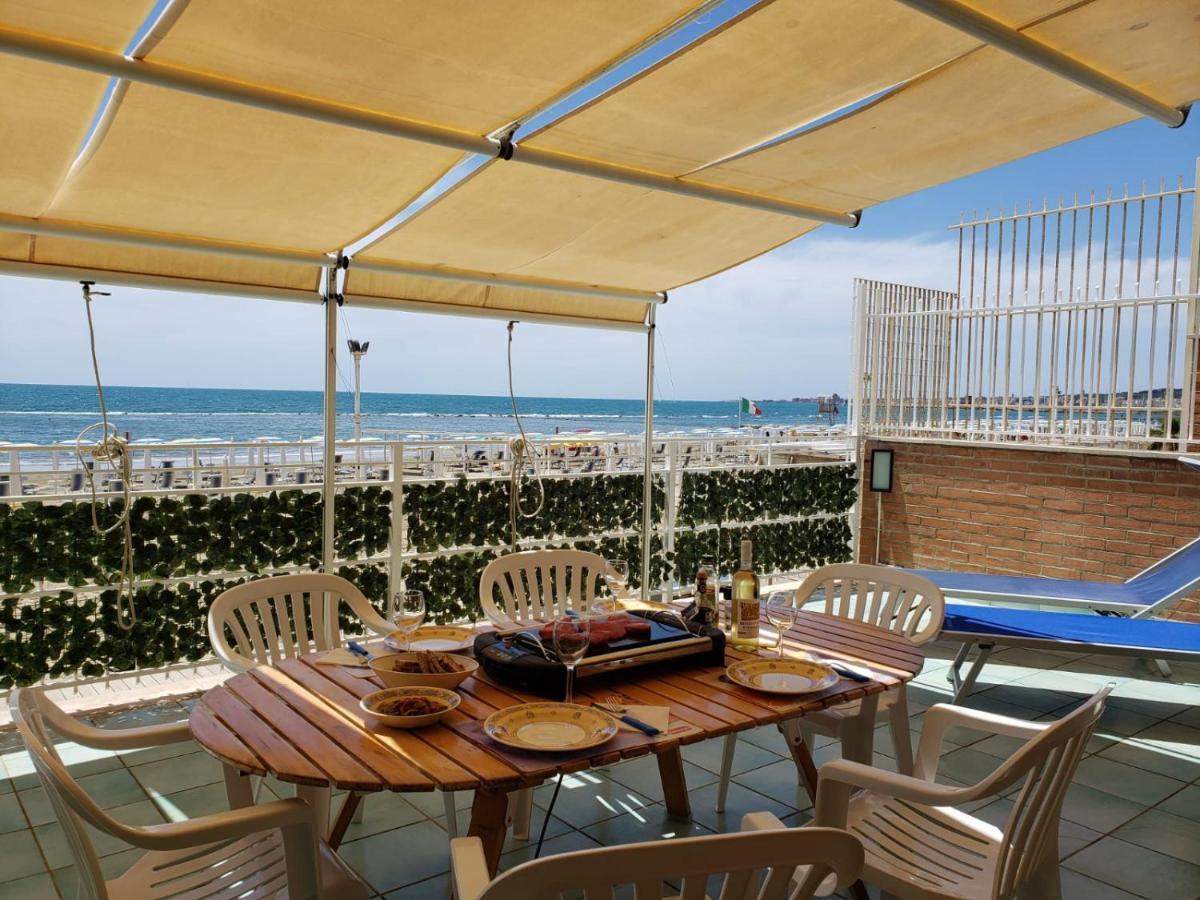Incantevole Casa Sul Mare Vicino A Roma เน็ตตูโน ภายนอก รูปภาพ