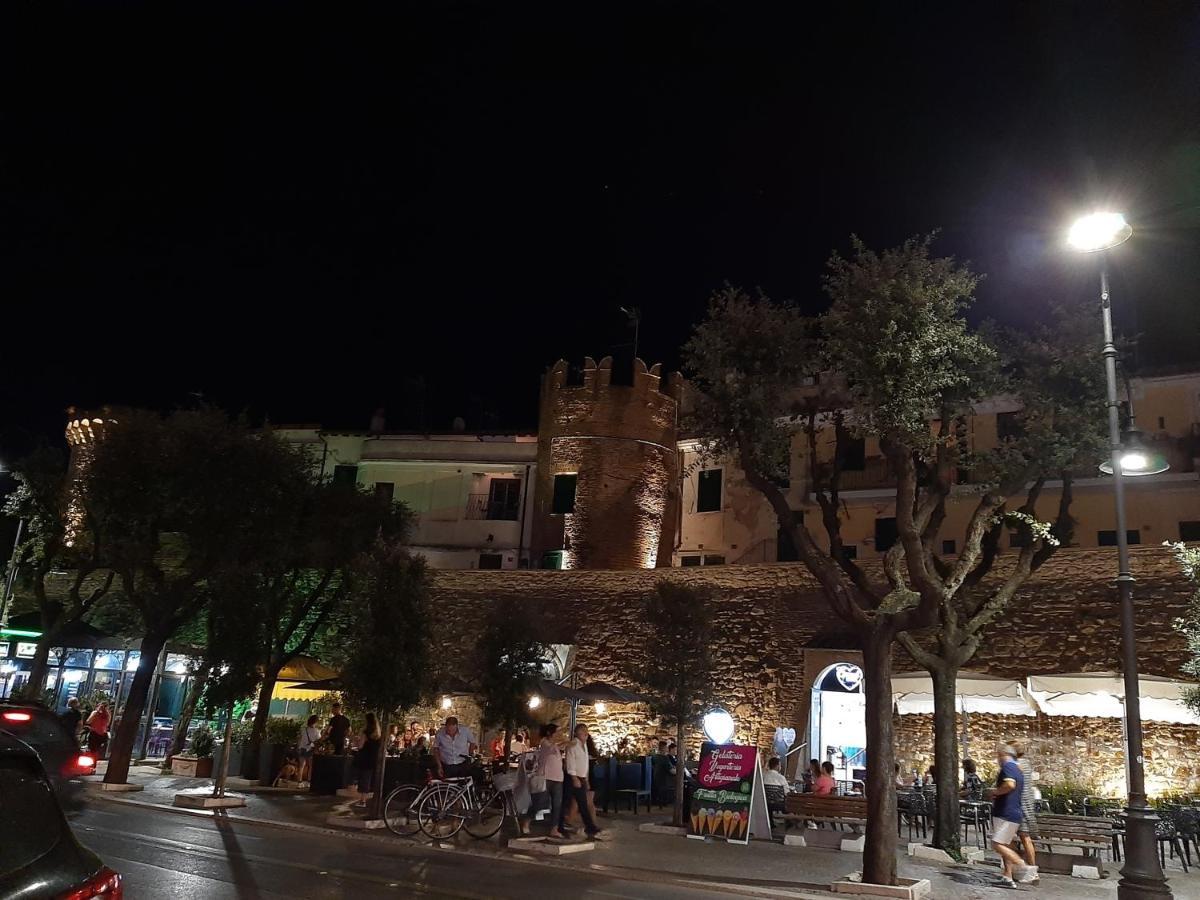 Incantevole Casa Sul Mare Vicino A Roma เน็ตตูโน ภายนอก รูปภาพ